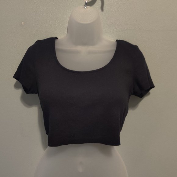 Black Rib Knit Crop Top - Picture 1 of 4